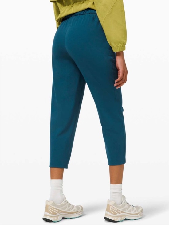 lululemon athletica Pants - Lululemon Keep Moving Crop *High Rise, 23" Blue Borealis size 12